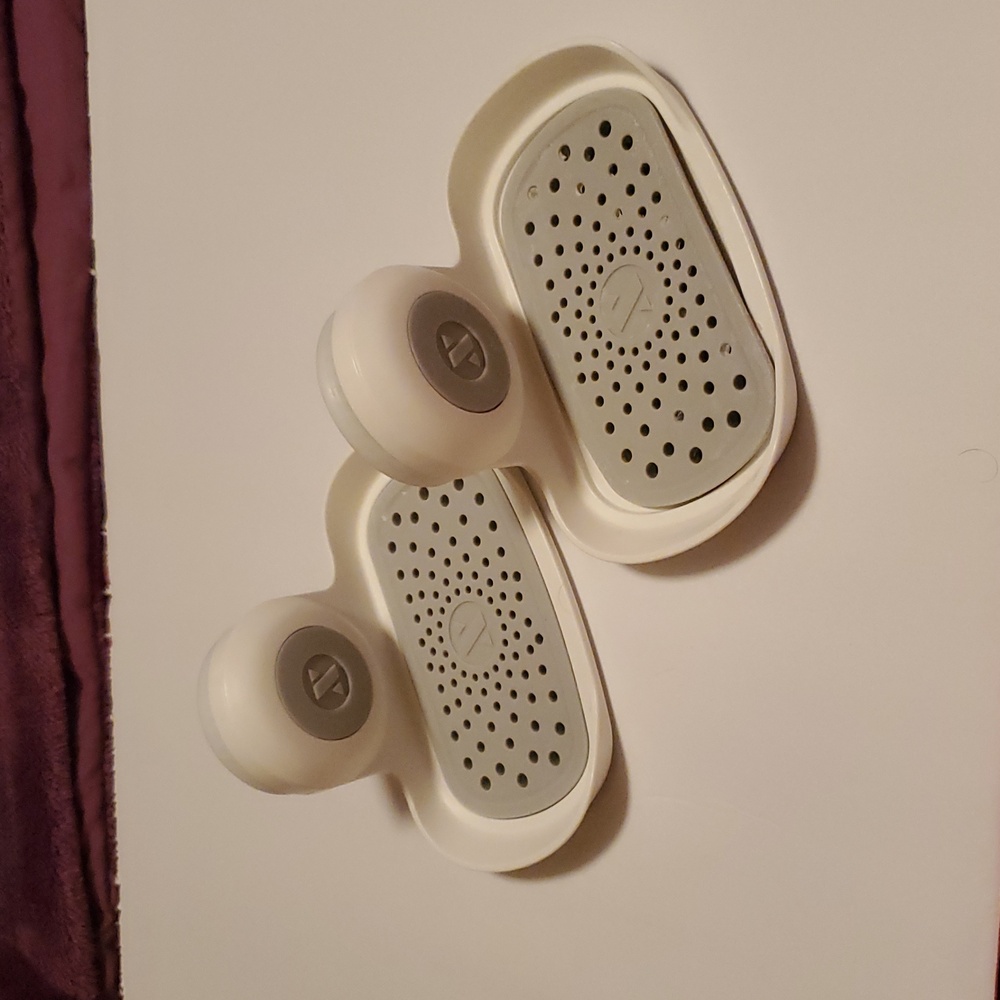 SlipX Solutions Patented Strong Hold Soap Saver, Suction Cup Soap Holder